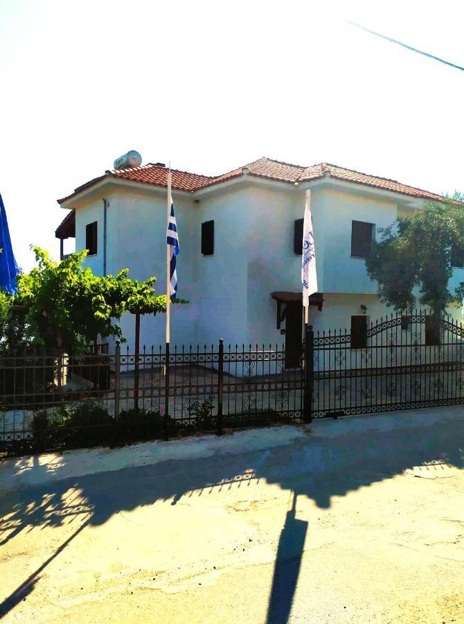 Villa Leonidas Greecefiloxenia Lefokastro Eksteriør bilde