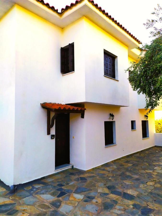 Villa Leonidas Greecefiloxenia Lefokastro Eksteriør bilde